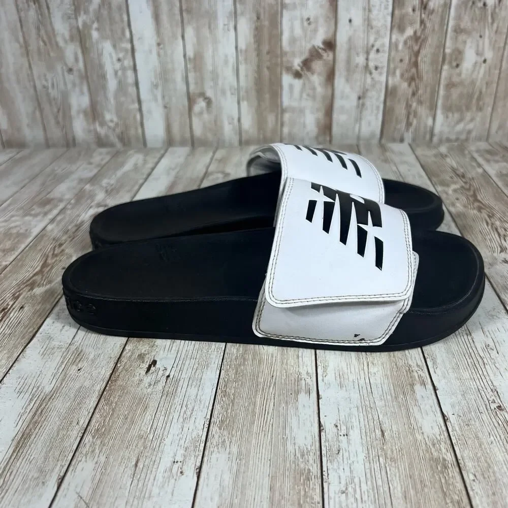 New balance slides Womens 10‎